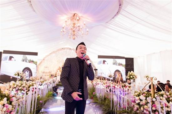 ngay-thu-ba-tiec-cuoi-tong-trang-tai-nam-dinh