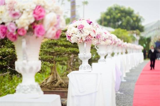 ngay-thu-ba-tiec-cuoi-tong-trang-tai-nam-dinh-9