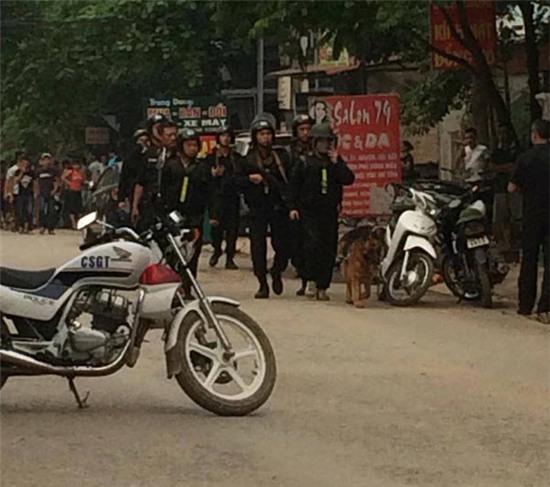 Lạng Sơn: Lùng bắt kẻ tình nghi buôn ma túy bắn trả CA - 2