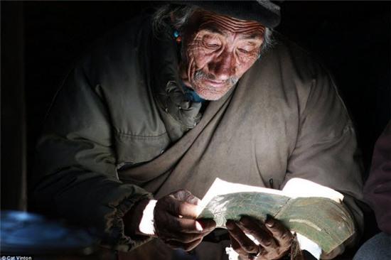 cuoc song nguyen thuy cua bo toc tren dinh himalayas hinh anh 9