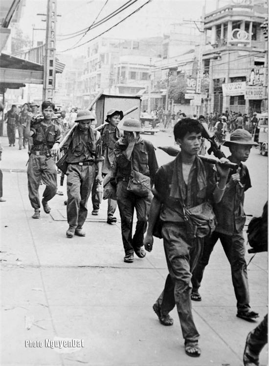Khoanh khac Sai Gon 30/4/1975 cua thanh nien 19 tuoi hinh anh 2