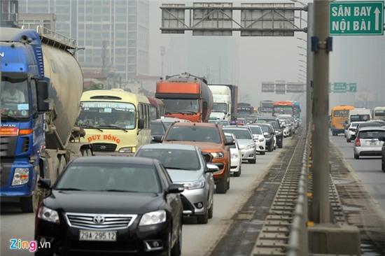 Cua ngo phia Nam Ha Noi un tac nghiem trong sang 30/4 hinh anh 3