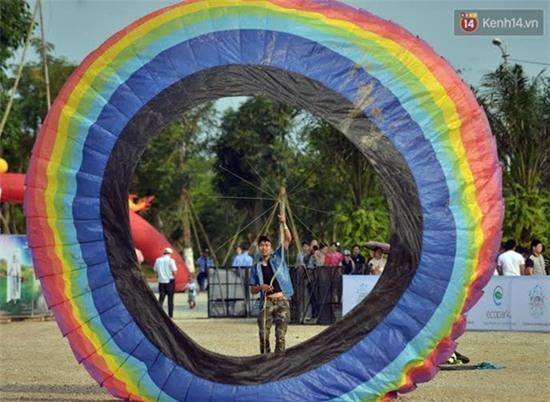 Chiêm ngưỡng những chiếc diều khổng lồ tại Festival diều - 2016 - Ảnh 10.