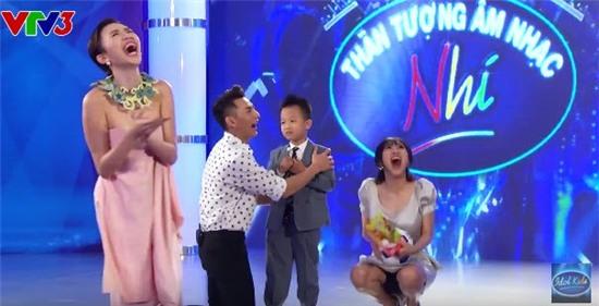 Van Mai Huong noi ve viec 'lo hang' tren song quoc gia hinh anh 1