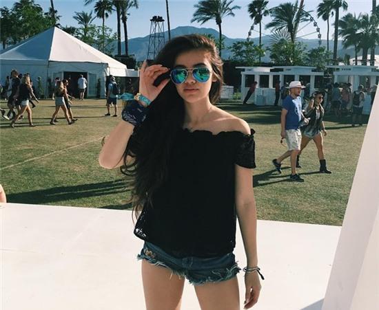 Co gai goc Viet xinh dep noi tieng cong dong mang hinh anh 4