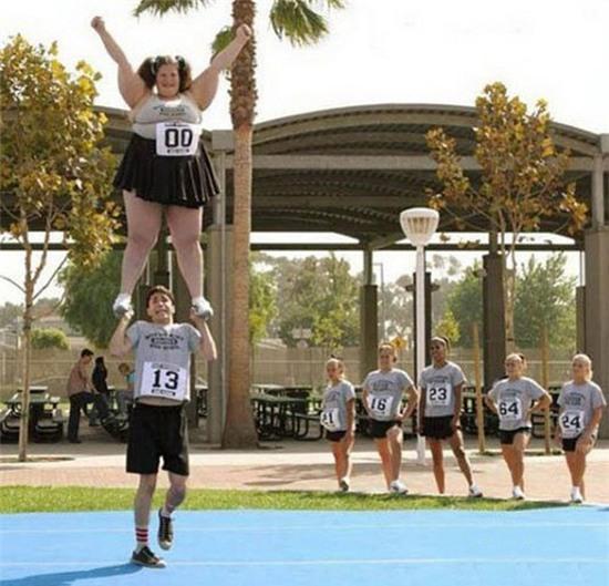 Ối giời anh em cứ để cho chị em xử