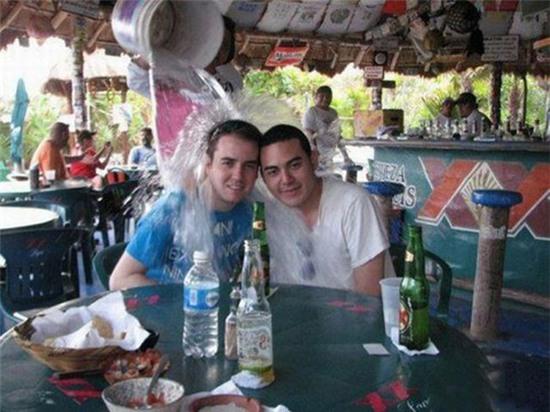 Ối giời anh em cứ để cho chị em xử