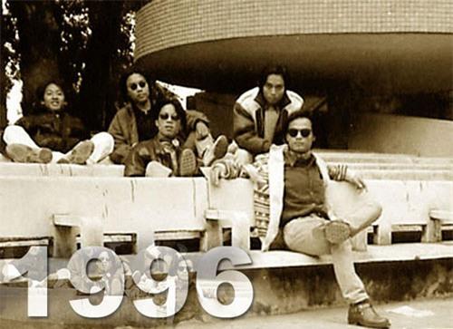 49 ngày mất Trần Lập: Những hình ảnh còn sống mãi của người chiến binh mạnh mẽ! - Ảnh 1.