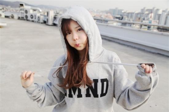 ngo-ngang-9x-tre-nhu-hoc-sinh-cap-2-da-la-me-cua-2-con (6)-aeaf4