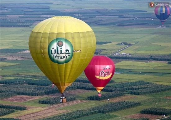 Clip: Trải nghiệm độc đáo - bay trên Kinh thành Huế bằng khinh khí cầu - Ảnh 15.