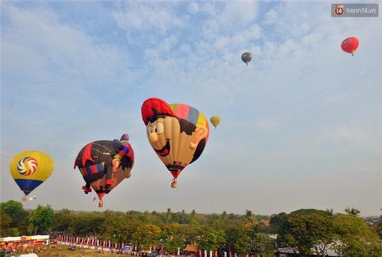 Clip: Trải nghiệm độc đáo - bay trên Kinh thành Huế bằng khinh khí cầu - Ảnh 7.