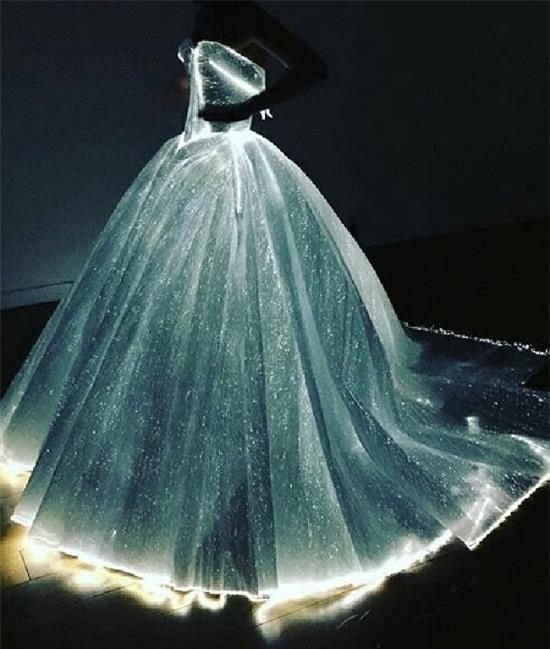 Claire Danes, Lọ Lem, Met Gala, Zac Posen, thời trang