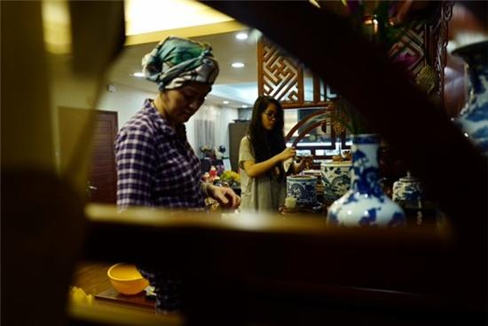 Vi sao ca nuong Kieu Anh duoc me chong thuong nhu con gai? hinh anh 3