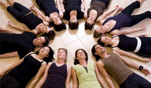 11 bài tập yoga giúp bạn có dáng đẹp như mơ - 11