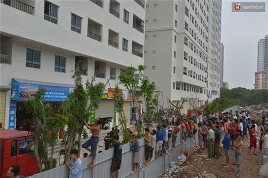 Chùm ảnh: Dở khóc dở cười cảnh nhiệt tình hóng biến của người Việt - Ảnh 10.