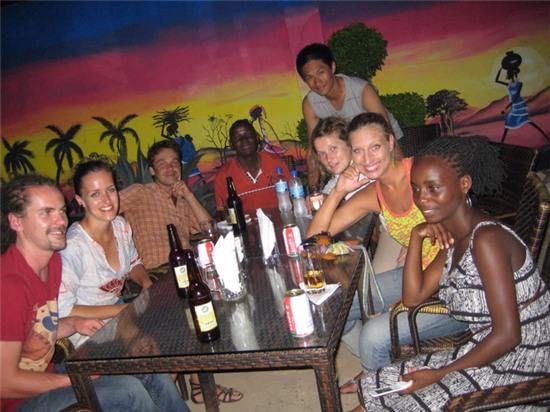 Đức đã có những trải nghiệm đầy thú vị tại Tanzania.