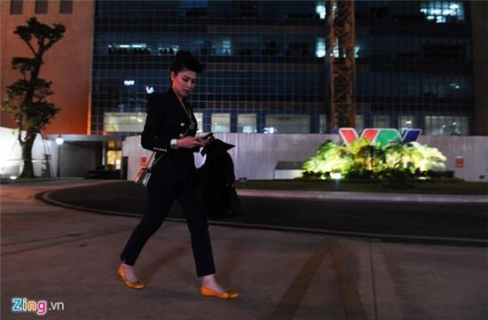 Về những thông tin về việc đã bí mật kết hôn và sinh con thời gian qua, Ngọc Trinh không phủ nhận nhưng muốn giữ chuyện riêng tư cho bản thân. Cô tâm sự, ở thời điểm hiện tại, có nhiều thứ khác để quan tâm và chia sẻ với mọi người hơn là chuyện chồng con.