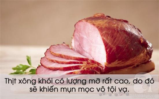 thực phẩm mùa hè gây mụn