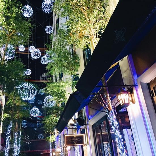 2 em gái xinh đẹp của danh hài Trấn Thành