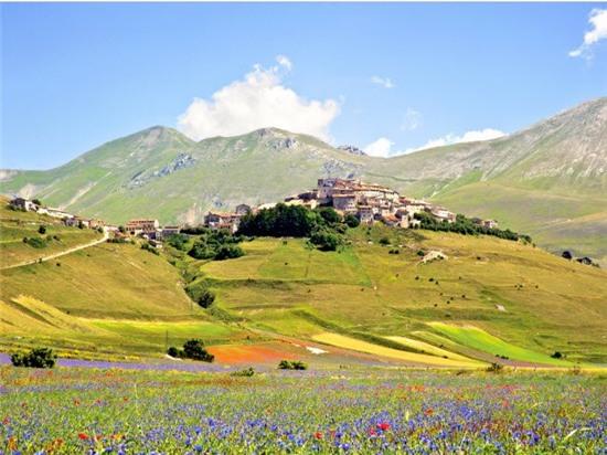 18 diem den tuyet dep it duoc kham pha o chau au hinh anh 1