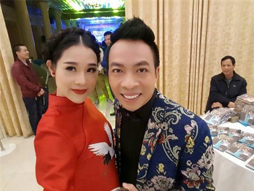 Tuy nhiên, tới lần chỉnh sửa thứ 4 này, trông chiếc mũi của Diễm Hoa thon gon và khuôn mặt trở nên thanh tú hơn nhiều.