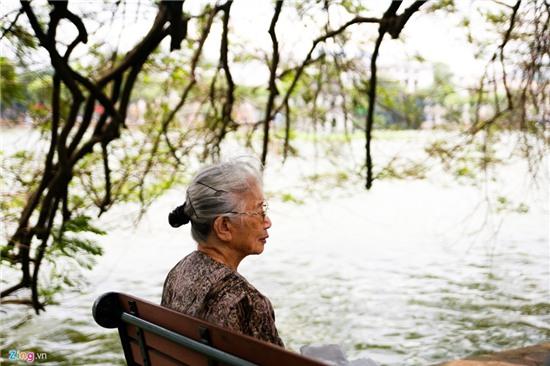 Ha Noi tro gio mat nhu mua thu hinh anh 12