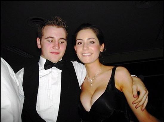 khoanh khac khien anh em nguong "chin mat" hinh anh 1