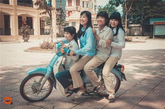 Đâu cần sang xịn, bộ ảnh kỷ yếu phong cách nữ sinh ngày ấy vẫn khiến cư dân mạng siêu thích thú - Ảnh 3.