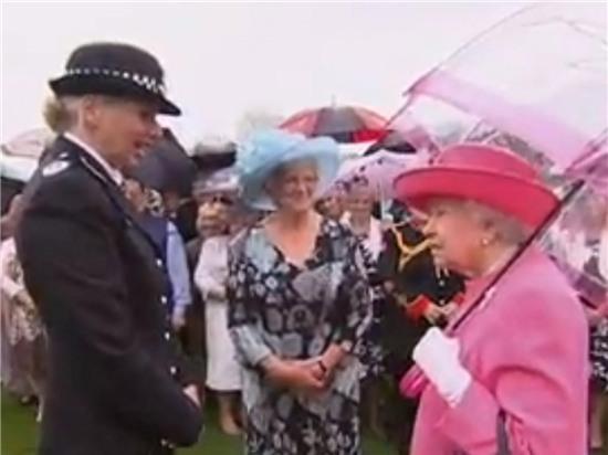 nu hoang anh che quan chuc trung quoc “qua tho lo