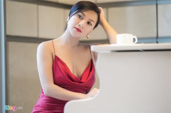 Y Phung: ‘Chua gap lai Ly Hung vi ngai ban gai anh ghen’ hinh anh 2