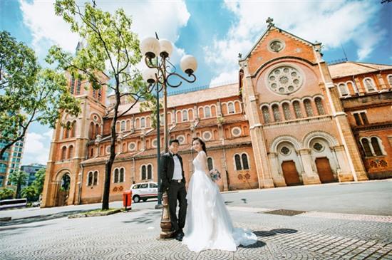 co-dau-gay-bao-mang-xa-hoi-chi-500-trieu-chup-anh-cuoi-khap-viet-nam-13