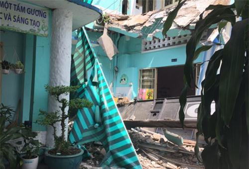 sập cần cẩu, trường mầm non, học sinh