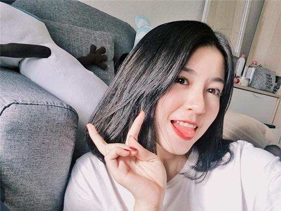 Sau tất cả, hot girl nào là người lột xác để hiện đại, cá tính hơn thành công nhất? - Ảnh 18.