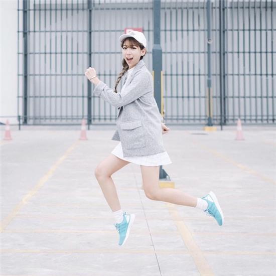 Sau tất cả, hot girl nào là người lột xác để hiện đại, cá tính hơn thành công nhất? - Ảnh 29.