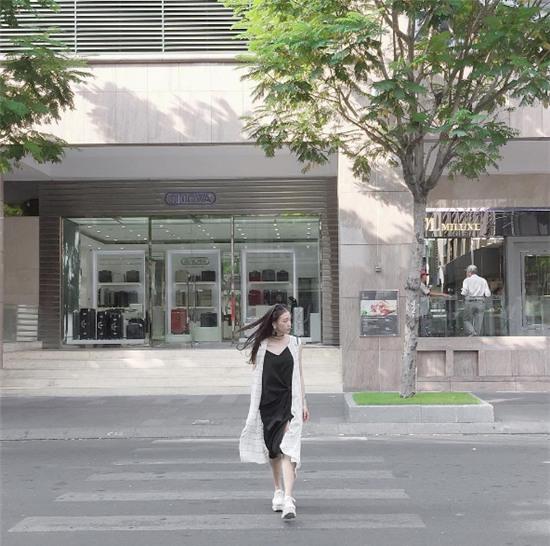 4 kiểu chụp hình khiến con gái nhìn siêu cool trên mạng xã hội - Ảnh 14.