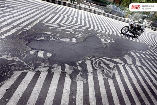 Thêm loạt ảnh Khi mẹ thiên nhiên nổi giận khiến hàng triệu người rùng mình - Ảnh 1.