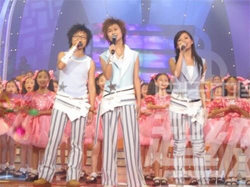 Game show ca nhac Trung Quoc: Co phong do, thieu dang cap hinh anh 2