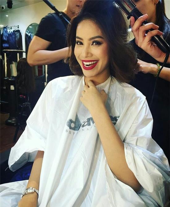 Hồ Ngọc Hà Phạm Hương