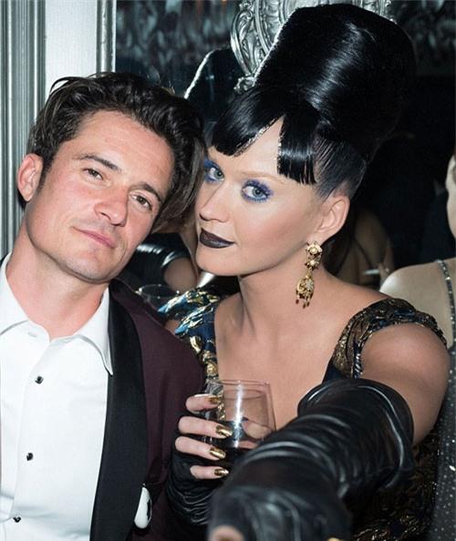 katy-perry-phan-hoi-ve-loat-anh-ban-trai-om-ap-selena-gomez-1