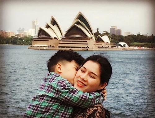 Cậu bé này đang gây bão cộng đồng mạng thời gian vừa qua.