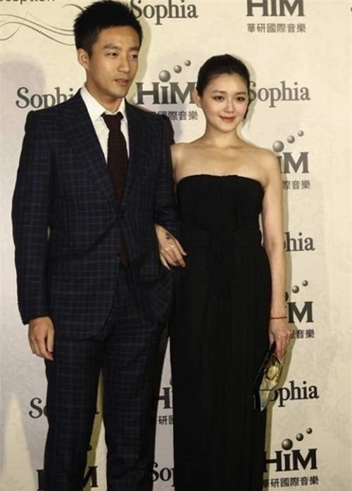 Dai S nhap vien mo cap cuu vi sinh non  hinh anh 1