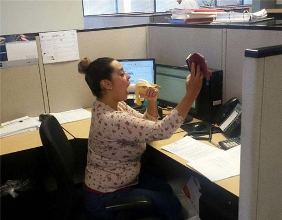 tinh than "tu suong" cua chi em o khap moi noi hinh anh 1