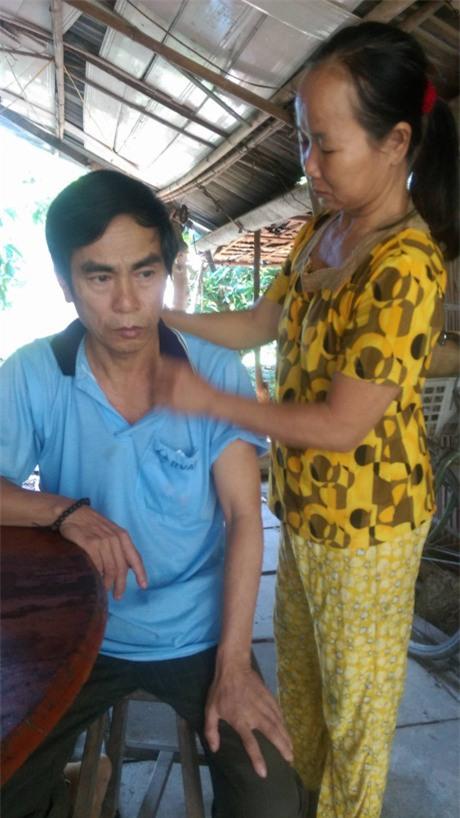 Lao nong song lai giua dam tang cua chinh minh - Anh 3