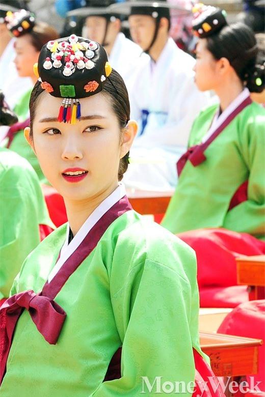 Lễ trưởng thành đánh dấu tuổi 20 tươi đẹp của giới trẻ Hàn Quốc