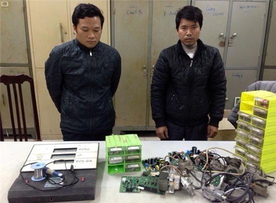 Hai cây xăng lắp chip gian lận tiền tỷ ở Hà Nội - Ảnh 3.