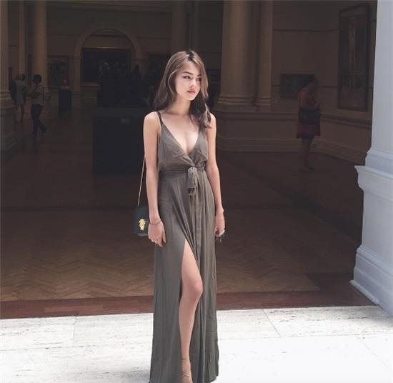 Nhờ 4 kiểu chụp hình này mà Lily Maymac dù bé xíu nhưng nhìn vẫn siêu sexy - Ảnh 32.