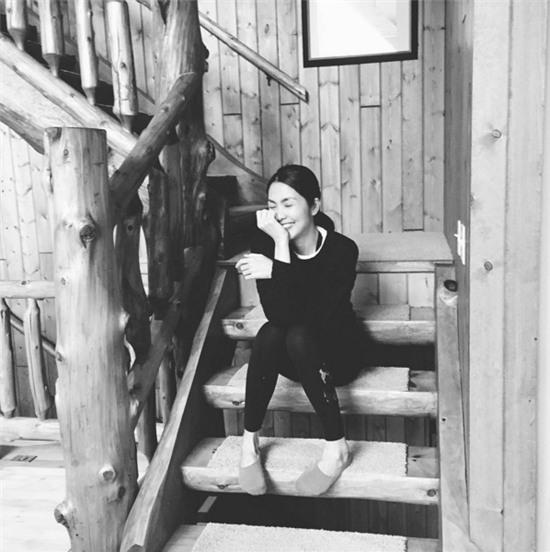 Tăng Thanh Hà khoe ảnh ôm chồng hạnh phúc ở trời Tây 3