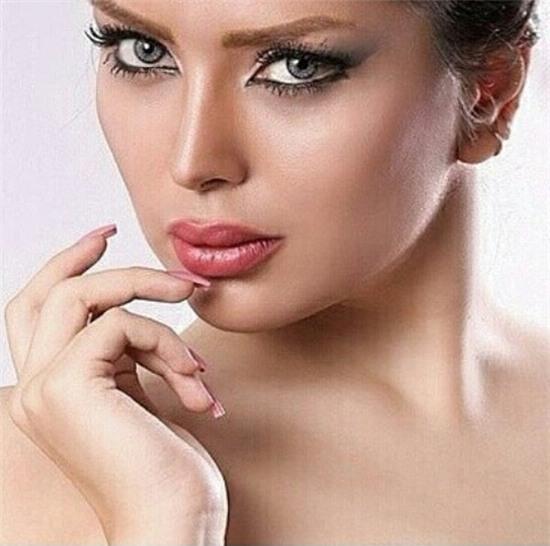 chup anh tu suong qua goi cam, 8 nguoi mau iran bi bat giu hinh anh 1