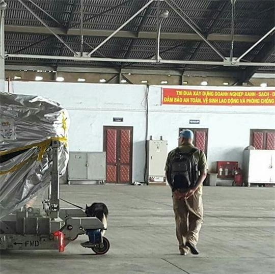  Trang thiết bị cùng nhân viên kỹ thuật Mỹ đã đến Việt Nam trên những chuyến bay đầu tiên để phục vụ chuyến thăm của Tổng thống Mỹ Barack Obama 