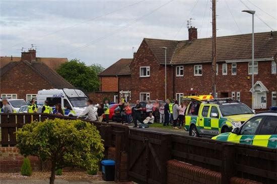 trẻ em hoảng loạn